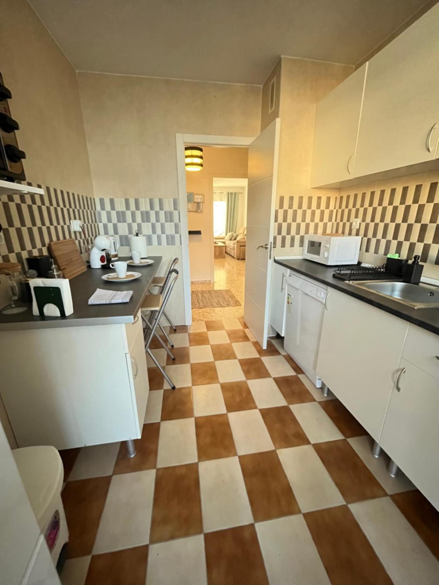 Love Rent4 Malaga Huelin Exterior photo